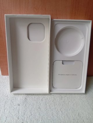 Caja IPHONE 15 Pro Max