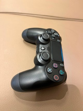 PS4 Mando