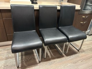Lote 3 sillas comedor Jysk
