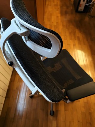 Silla de oficina ergonómica con ruedas