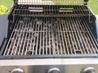 Barbacoa de gas Hyba 3 quemadores. Seminueva
