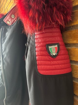 Chaqueta Ventiuno Negra y Roja Talla XL