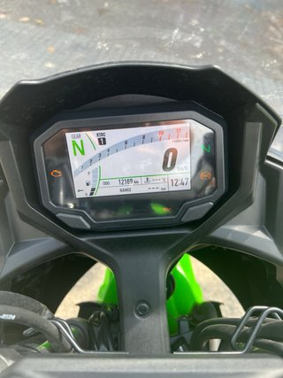 Kawasaki Ninja 650 Sportbike Verde