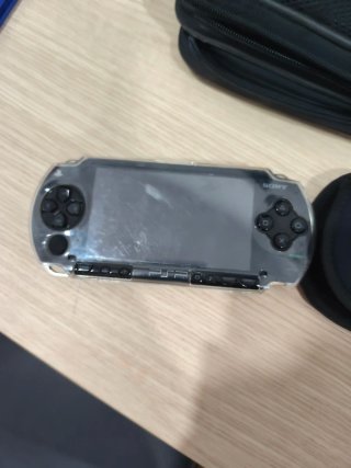 Sony PSP Negra más fundas y juegos