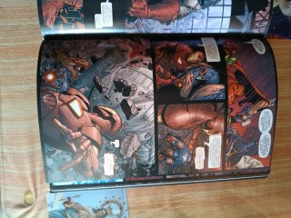 Civil War-Marvel Deluxe