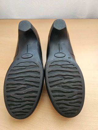 Zapatos de tacón Gianni Zanna negros