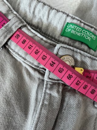 Pantalón vaquero gris Benetton