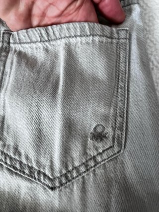 Pantalón vaquero gris Benetton