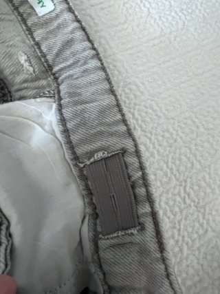 Pantalón vaquero gris Benetton