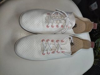 Zapatillas blancas y rosas talla 38