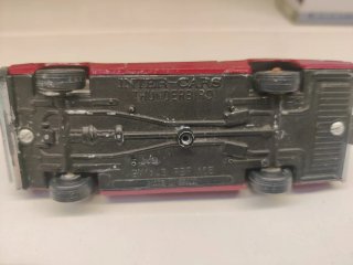 Coche a escala 1/43 Inter- cars modelo Thunderbird