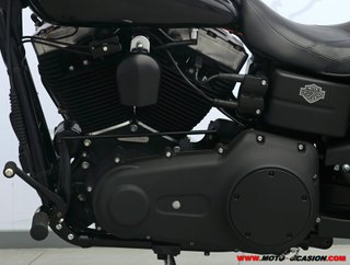 HARLEY-DAVIDSON DYNA STREET BOB