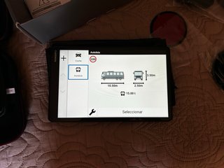 Garmin dēzl LGV1020 10" + Funda + Cristal (5 usos)