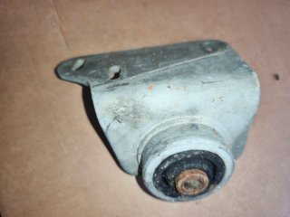 Soporte motor Seat 127