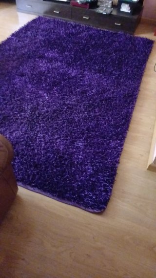 Alfombra púrpura de poliéster