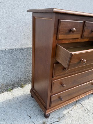 Cómoda de madera maciza