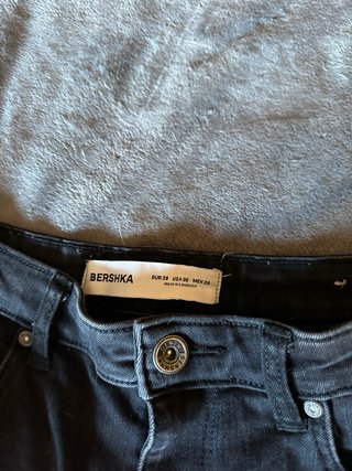 Pantalón vaquero pitillo negro talla m