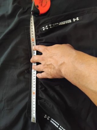 Pantalón corto Under Armour negro