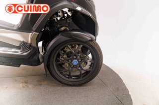 PIAGGIO MP3 530 HPE EXCLUSIVE