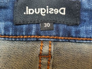 Falda vaquera Desigual mini bordada
