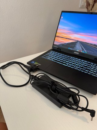 Portátil MSI Creator M16HX RTX 4050 32GB RAM
