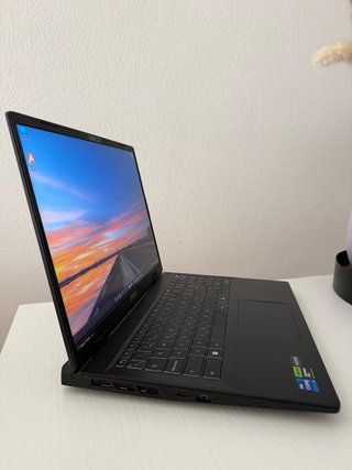 Portátil MSI Creator M16HX RTX 4050 32GB RAM