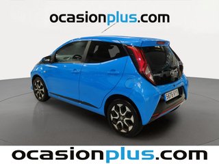 Toyota Aygo 1.0 70 x-play 53 kW (72 CV)