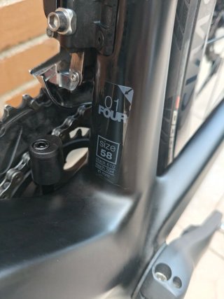 BMC Roadmachine 01 Four Talla 58