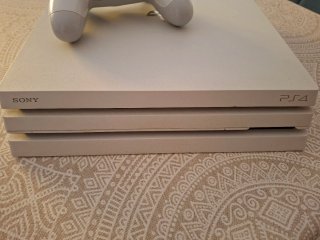 PS4 (PlayStation 4) Blanca