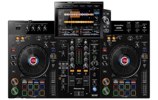 Mesa DJ Pioneer XDJ-RX3 Negra