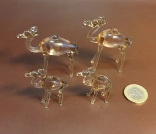 Set 4 camellos vidrio soplado ámbar artesanal