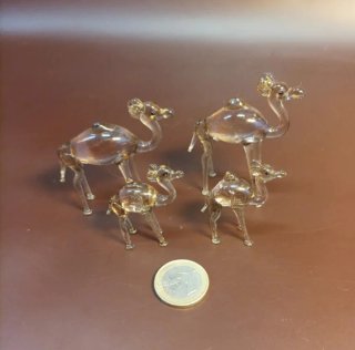 Set 4 camellos vidrio soplado ámbar artesanal