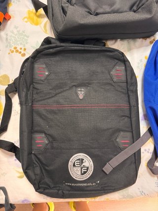Lote 5 mochilas: azul, verde, negro, multicolor
