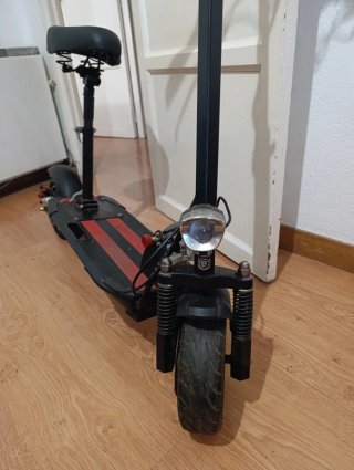 Patinete Eléctrico con Asiento