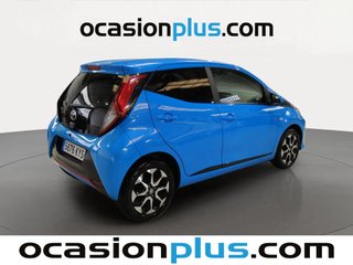 Toyota Aygo 1.0 70 x-play 53 kW (72 CV)