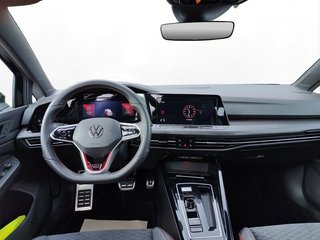 Volkswagen Golf 2024