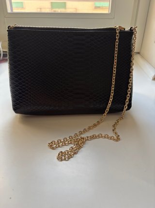 Borsa Mango tracolla nera effetto pitone