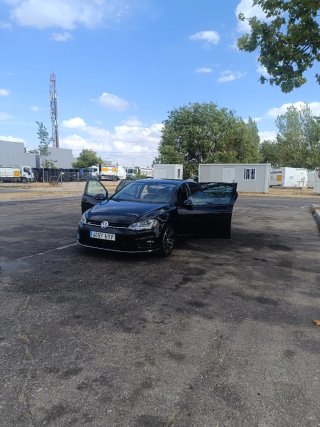 Volkswagen Golf Sport 1.6 TDI 105 CV R-Line DSG