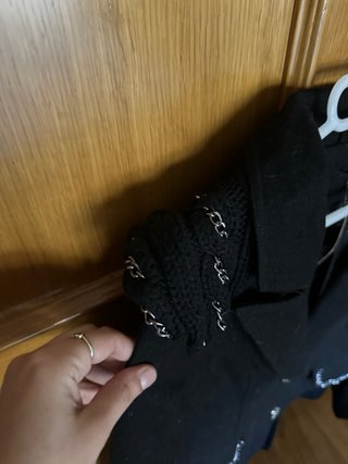 Abrigo lana negro con cadenas Talla L nuevo