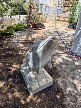 Fuente de mármol con delfines, Piscina, Jardin