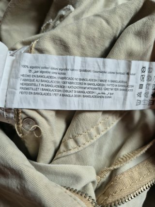 Pantalón cargo Stradivarius