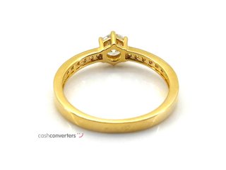sortija oro 18k con piedra con circonita