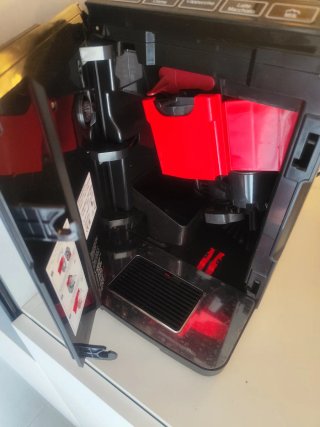 Cafetera Bosch VeroCup 100 con molinillo