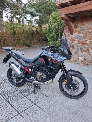 Honda Africa Twin 1100 DCT 2025