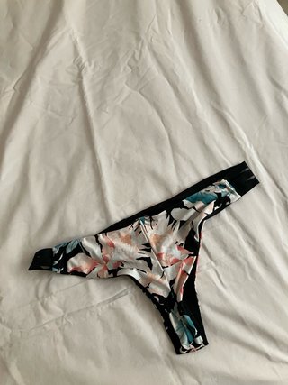 Bikini Tezenis floral push-up con tiras