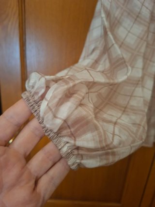 Blusa Zara cuadros volantes