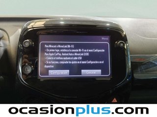 Toyota Aygo 1.0 70 x-play 53 kW (72 CV)