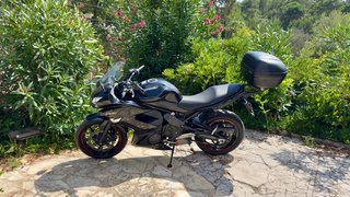 Kawasaki ER6F 2012 // vendo o cambio por coche