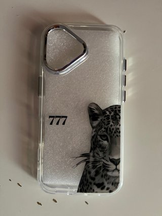 Funda iPhone 16