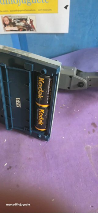 FUNCIONA Shack Armatron Robot